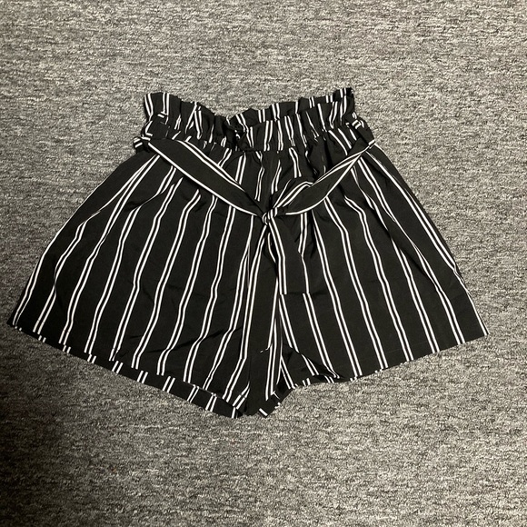 SHEIN Pants - shein tie front paperbag shorts